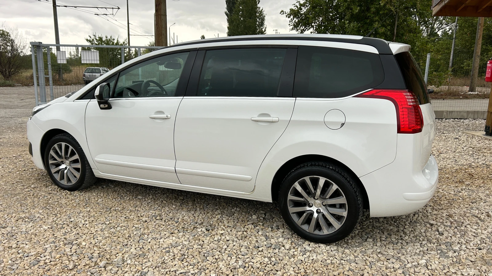 Peugeot 5008 2.0HDI-163к.с.-7места-NAVI-ПАНОРАМА-EURO 5B-ИТАЛИЯ - изображение 4