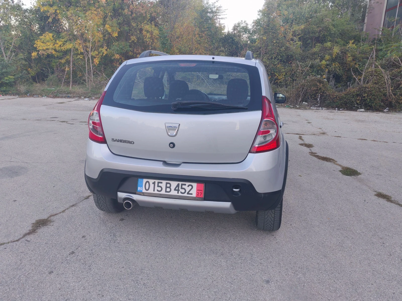 Dacia Sandero 1.6i GAZ 2011G - изображение 7