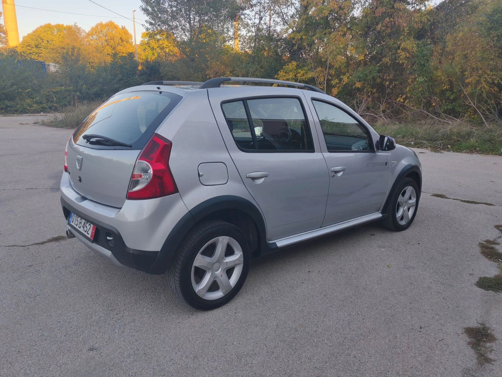 Dacia Sandero 1.6i GAZ 2011G - изображение 6