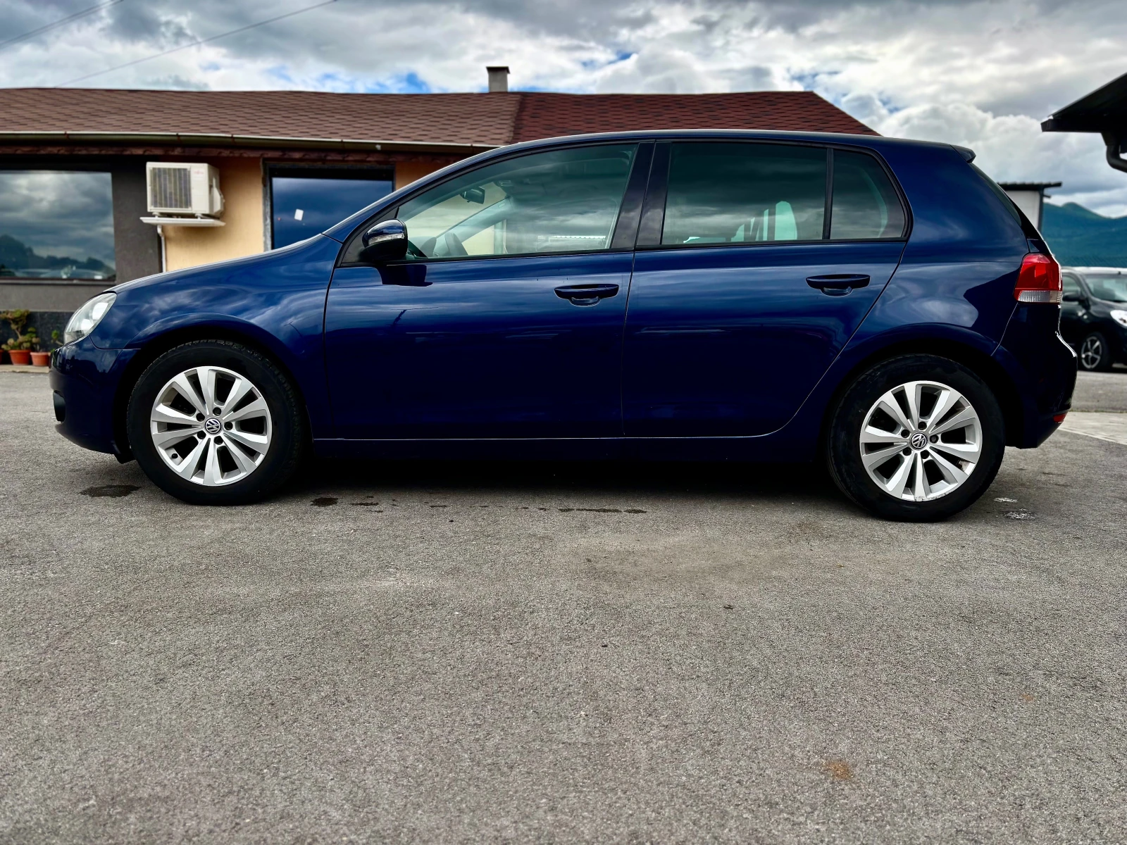 VW Golf 1.6TDI 90 к.с - изображение 5