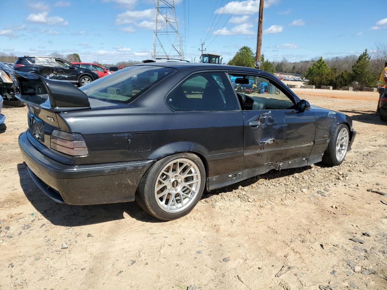 BMW M3  - изображение 3