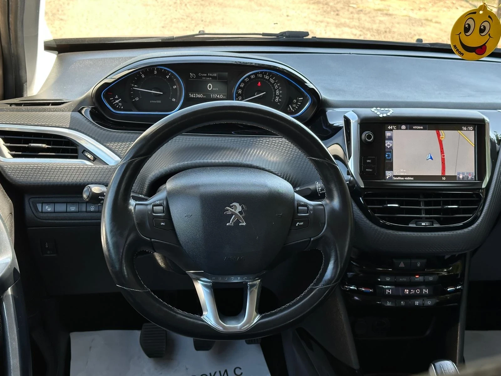 Peugeot 2008 1.6e-Hdi * ALLURE*  - изображение 10