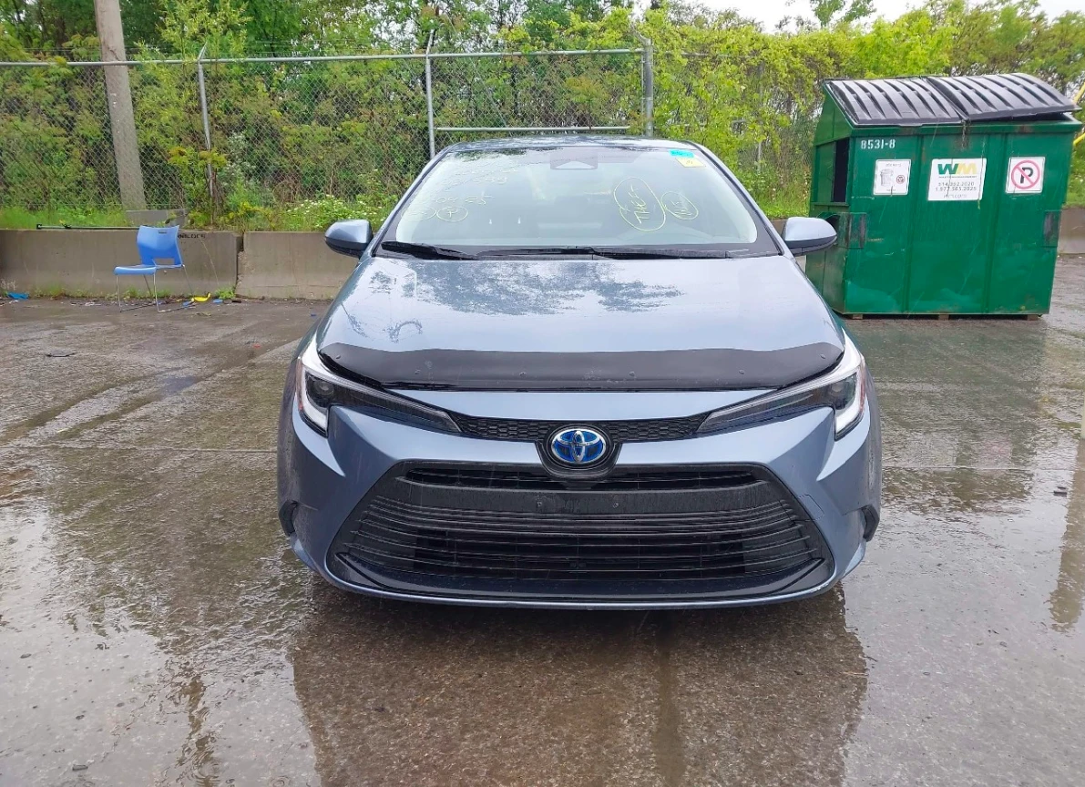 Toyota Corolla HYBRID - изображение 2