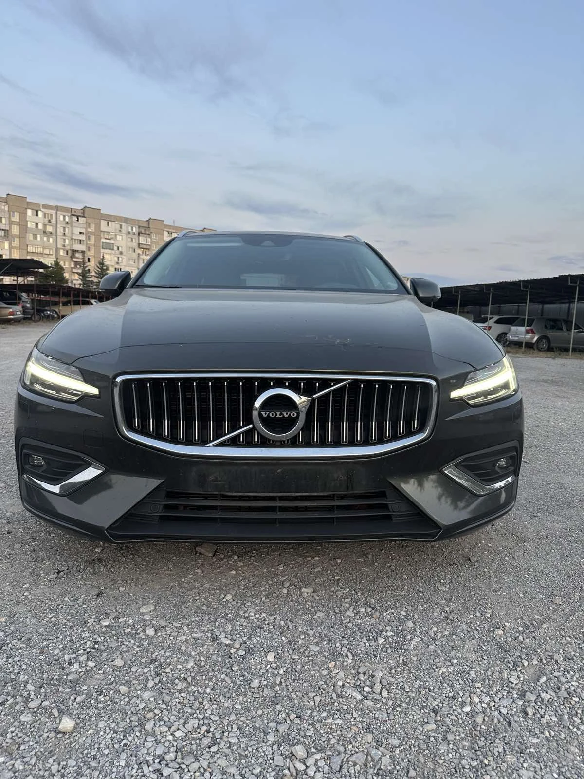 Volvo V60 Inscription B4 MHEV Harman Kardon - изображение 2
