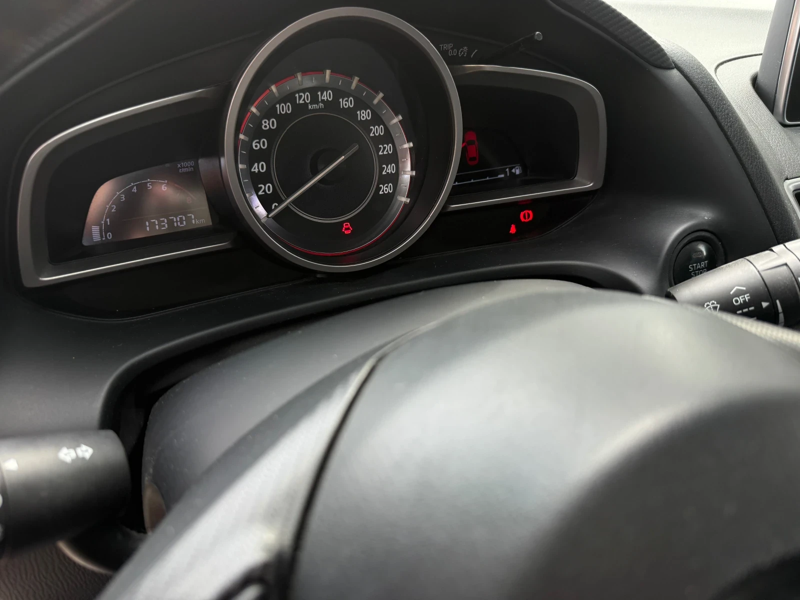 Mazda 3 1.5 BENZIN AUSTRIA - изображение 10