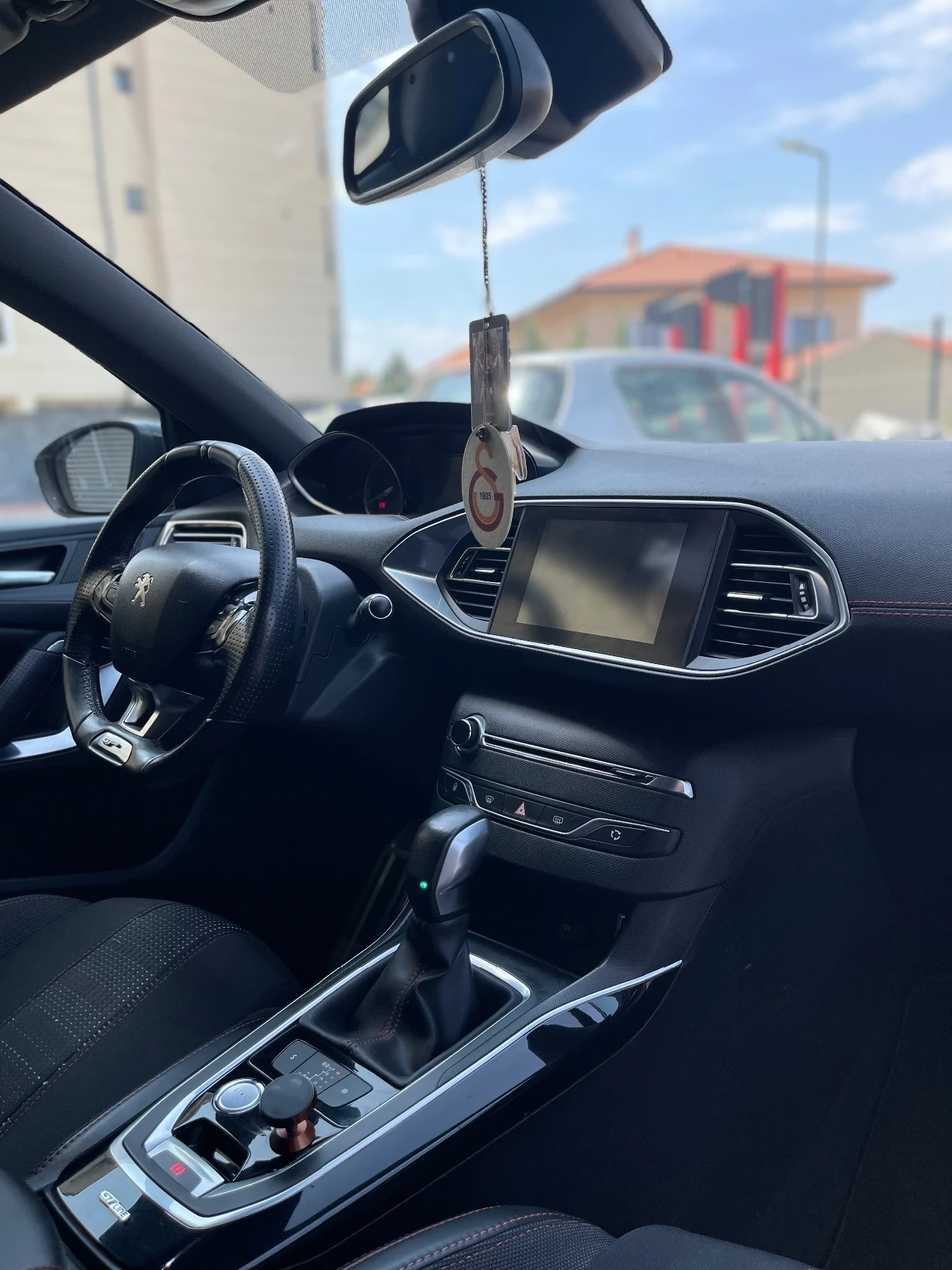 Peugeot 308  - изображение 10