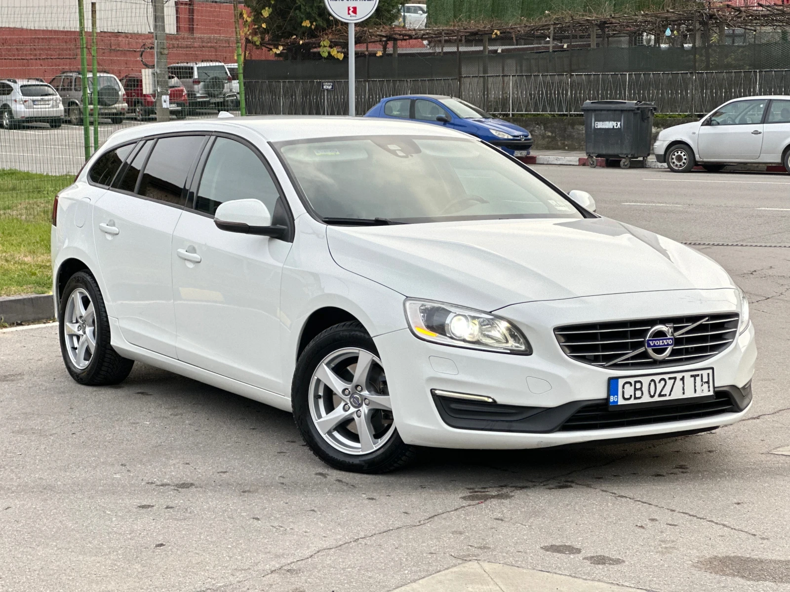 Volvo V60 2.0d Avtomatik* Navigacia* Ksenon* Koja - изображение 2