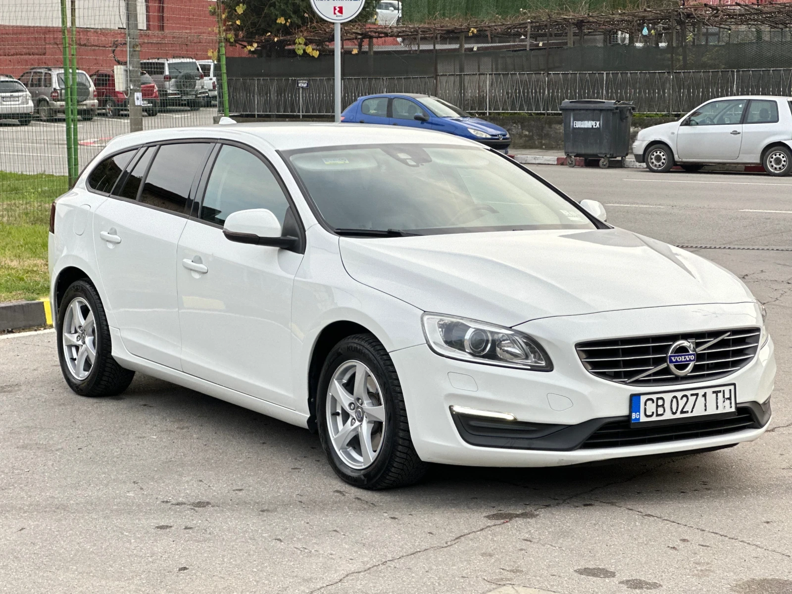 Volvo V60 2.0d Avtomatik* Navigacia* Ksenon* Koja - изображение 5