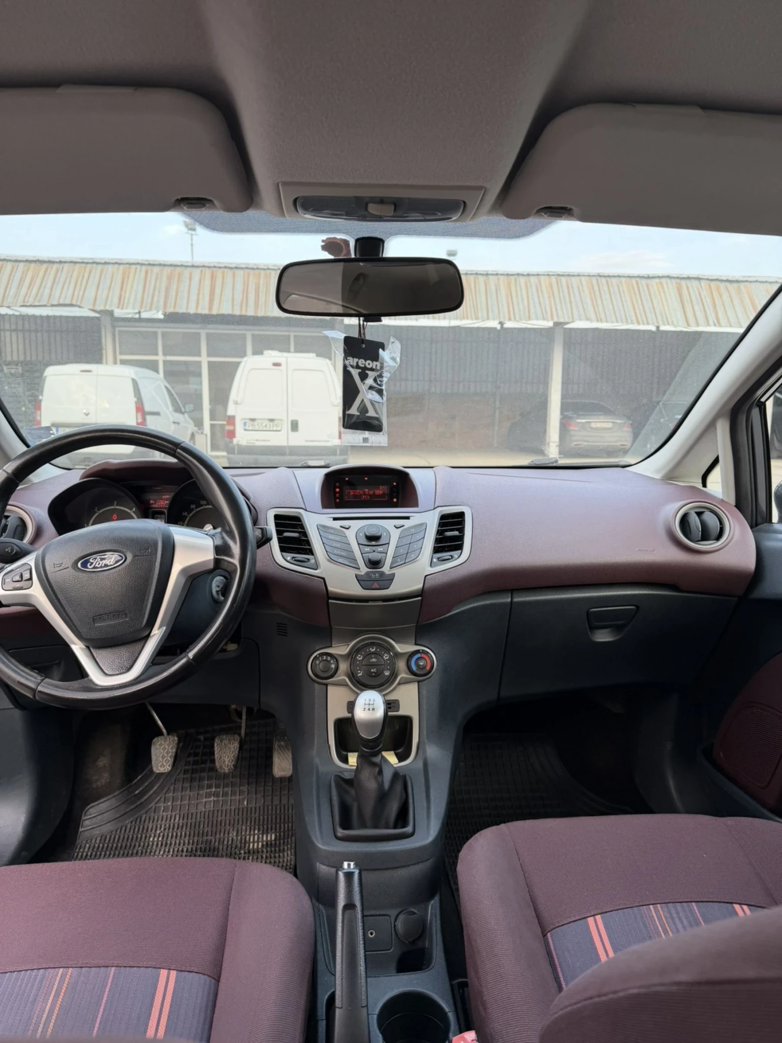 Ford Fiesta 1.4 - изображение 7