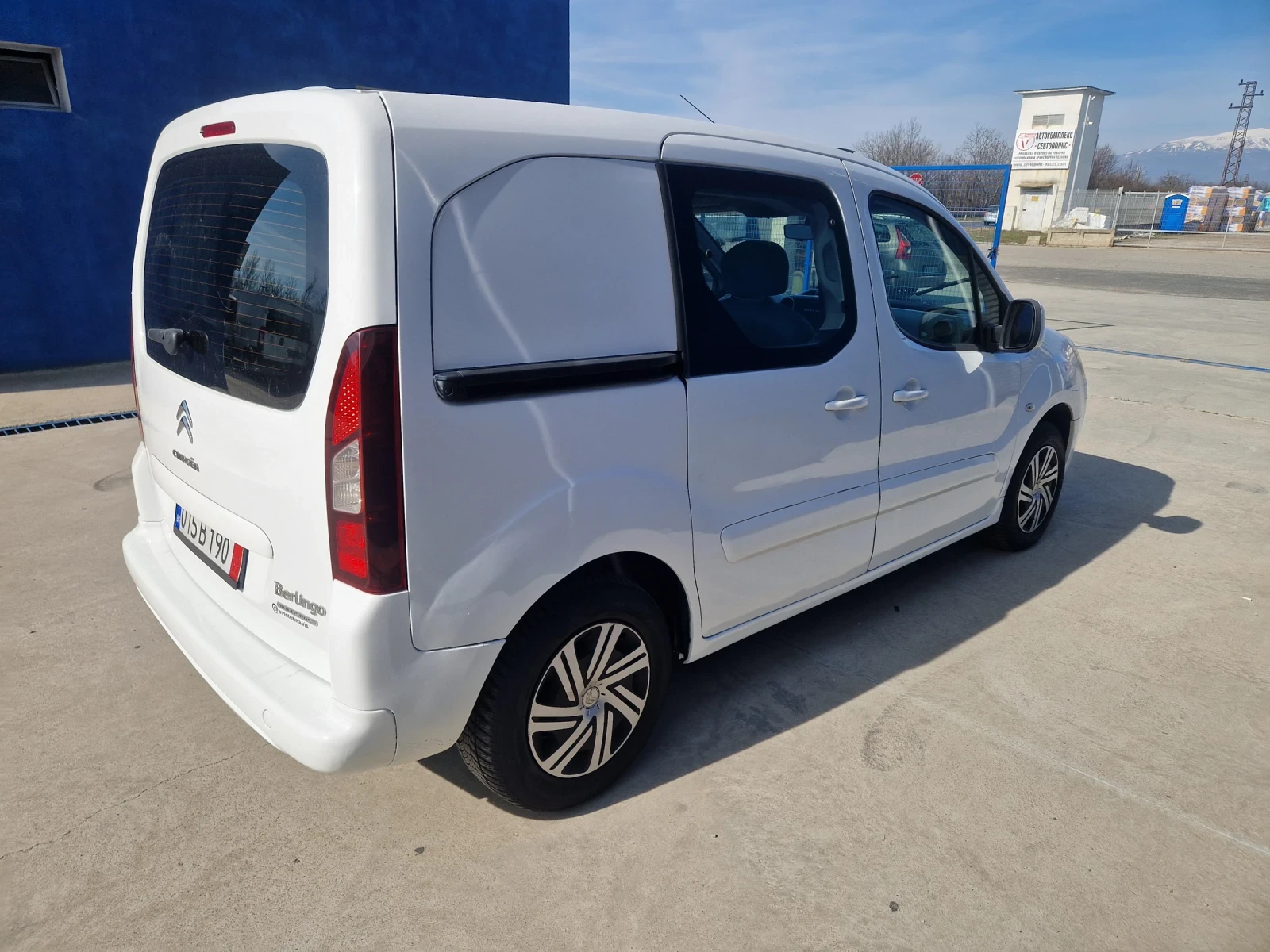Citroen Berlingo 2014 година 1.6хди 92к.с евро 5б, снимка 5 - Автомобили и джипове - 53753182