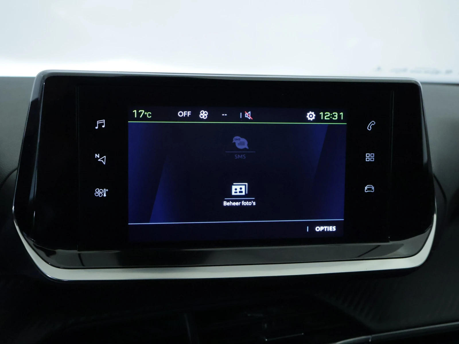 Peugeot 2008 50 kWh Allure Pack, снимка 10 - Автомобили и джипове - 54253362