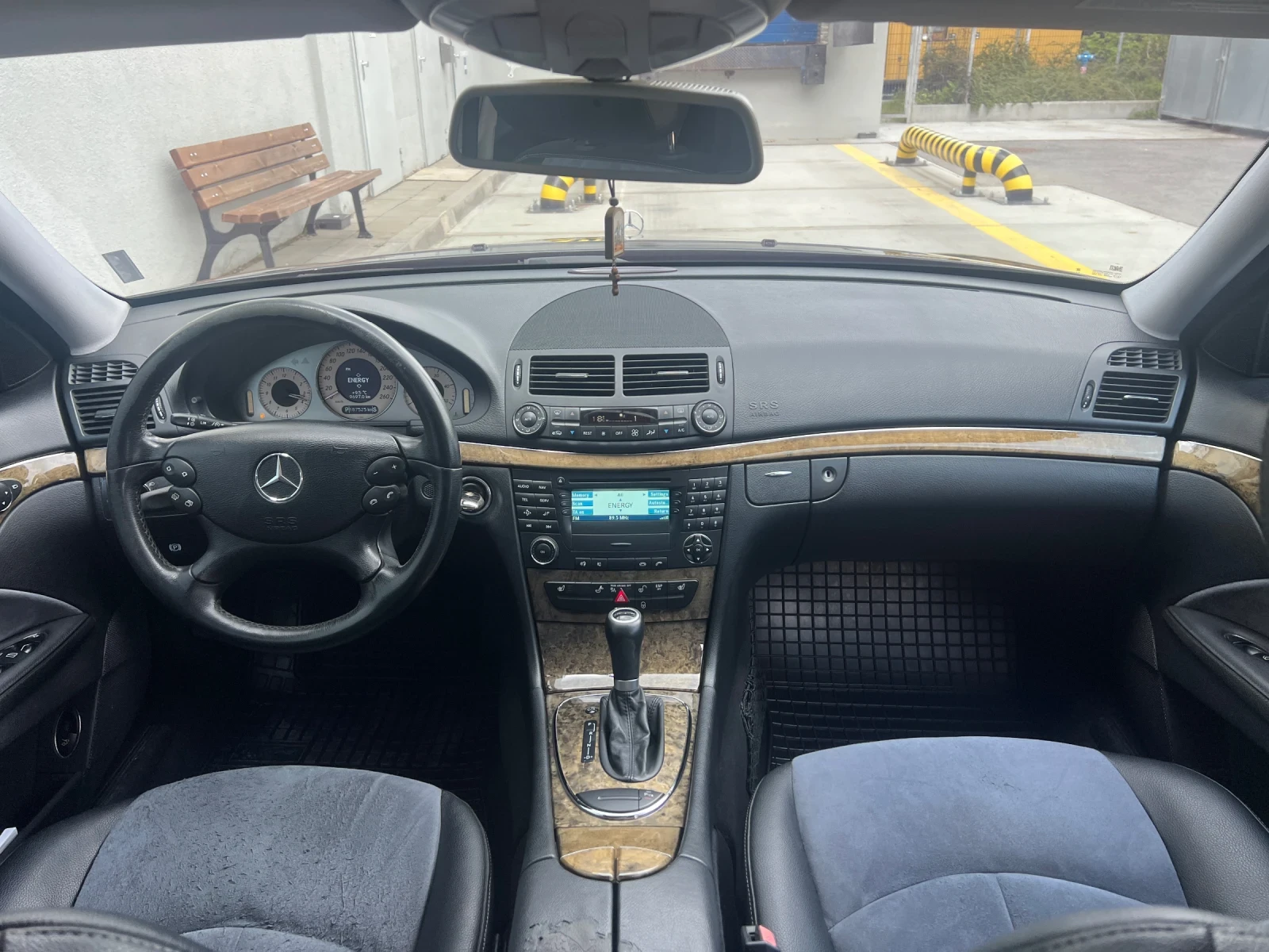 Mercedes-Benz E 320 //EVO Avantgarde, снимка 9 - Автомобили и джипове - 54382753