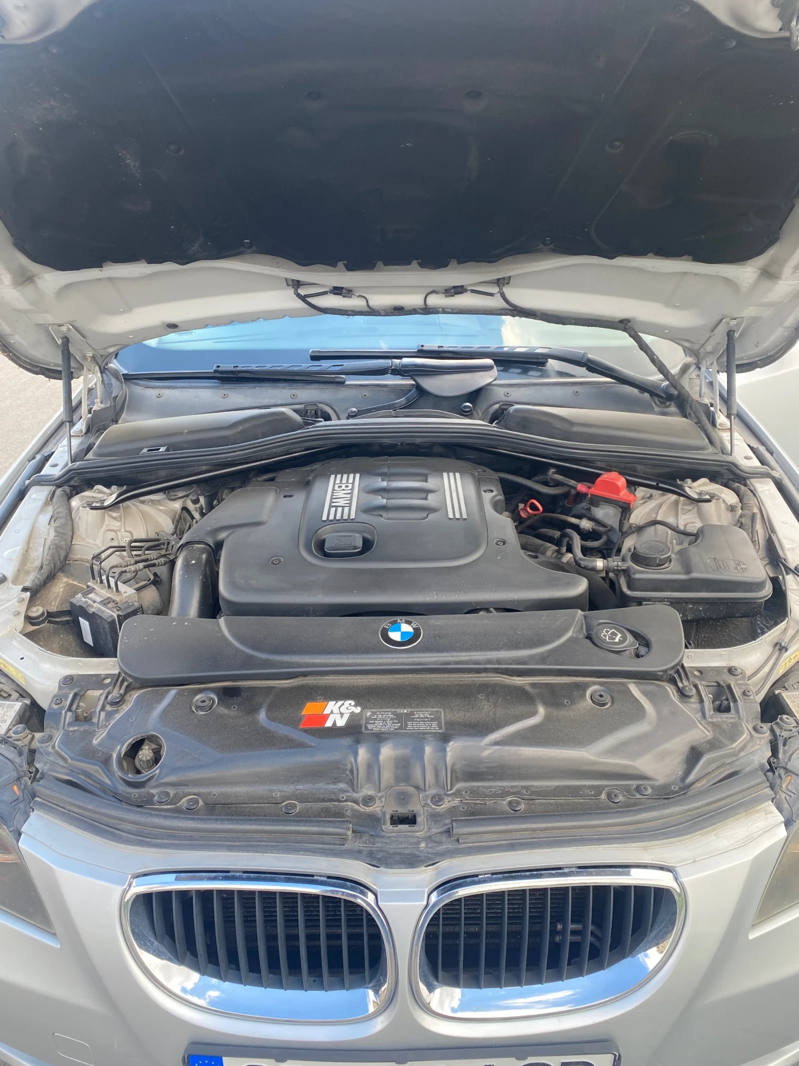 BMW 520 LCI, снимка 9 - Автомобили и джипове - 54609461
