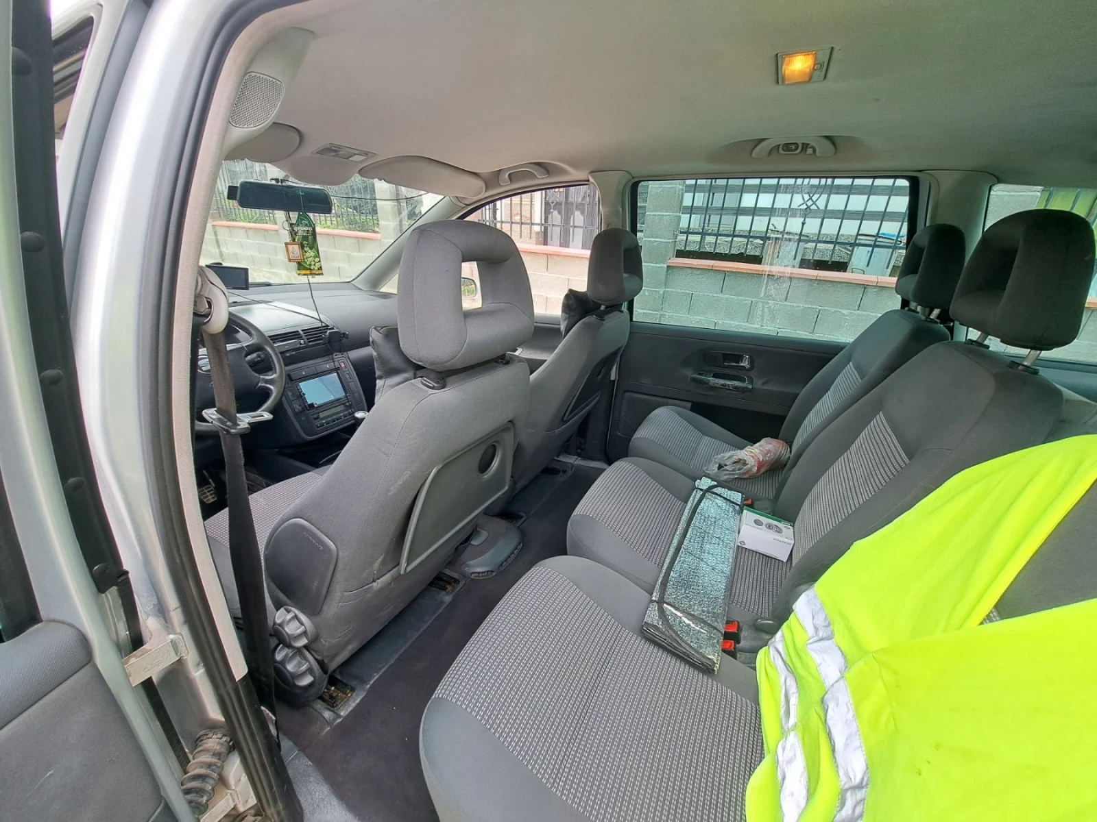 Seat Alhambra 1.9 TDI 131, снимка 10 - Автомобили и джипове - 54722008