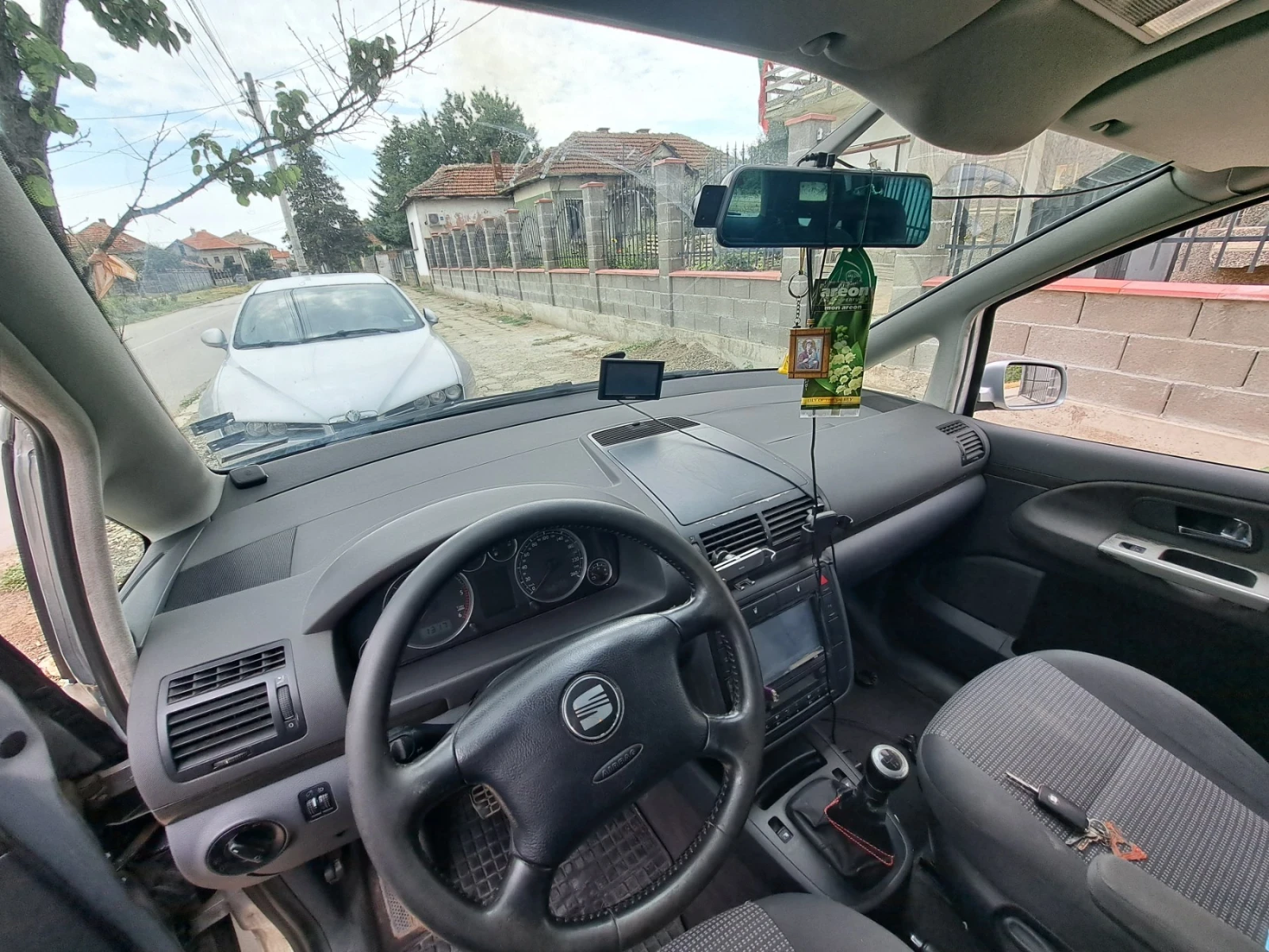 Seat Alhambra 1.9 TDI 131, снимка 9 - Автомобили и джипове - 54722008