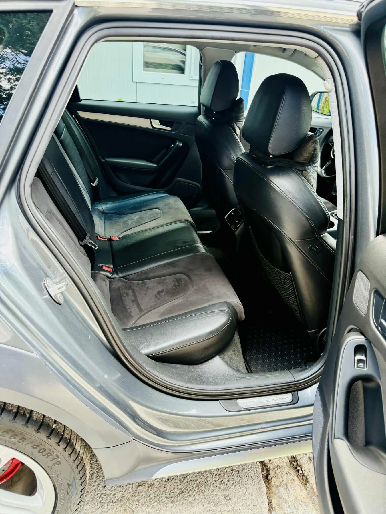 Audi A4 Allroad 3.0 245 S line Бартер, снимка 11 - Автомобили и джипове - 55243857