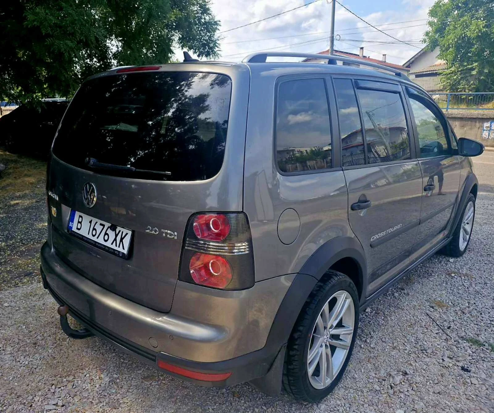 VW Touran CROSS, снимка 13 - Автомобили и джипове - 55403985