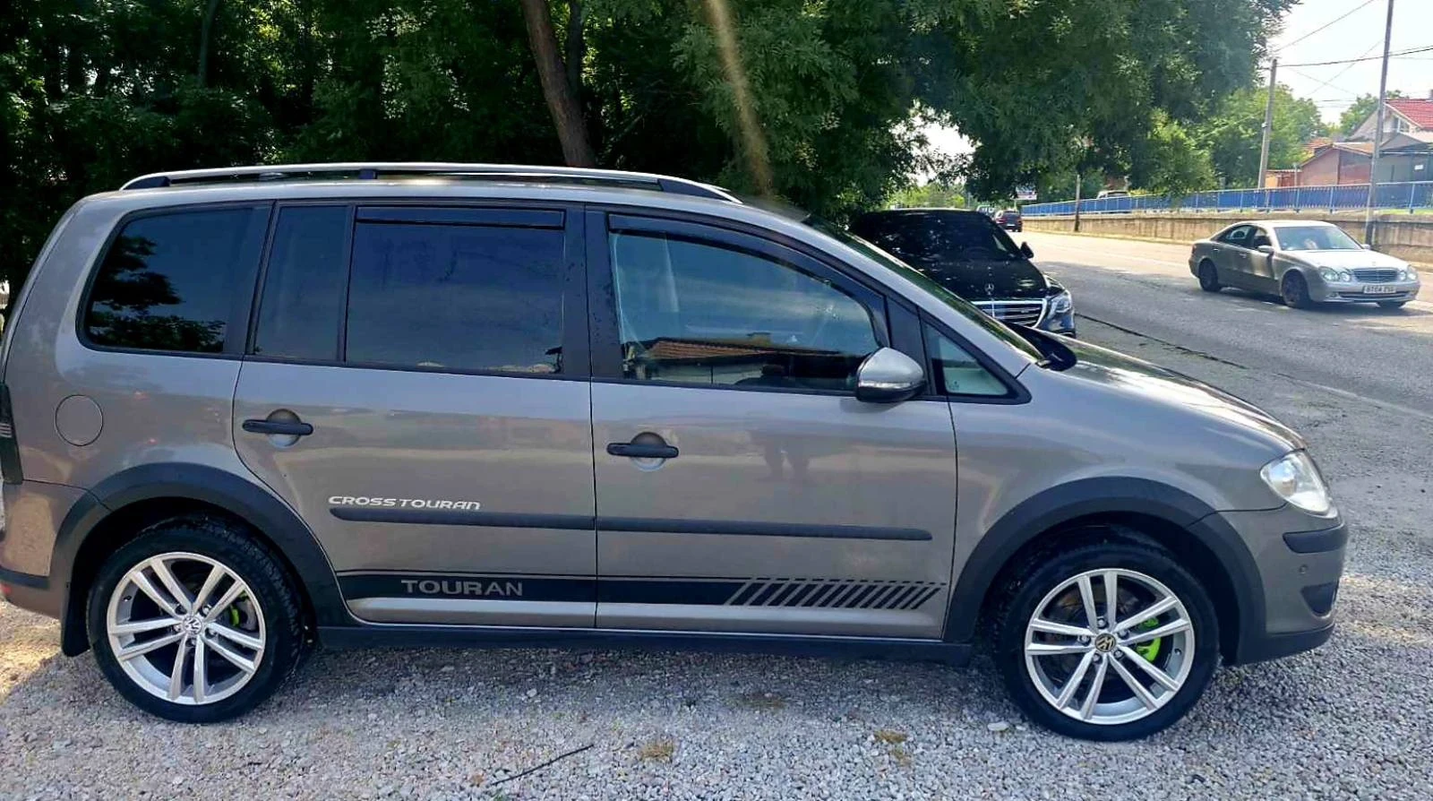 VW Touran CROSS, снимка 4 - Автомобили и джипове - 55403985
