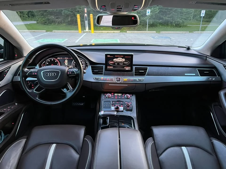 Audi A8 * LONG * ТЕЛЕВИЗОРИ * ХЛАДИЛНИК * ДИСТРОНИК * B&O, снимка 11 - Автомобили и джипове - 55442175