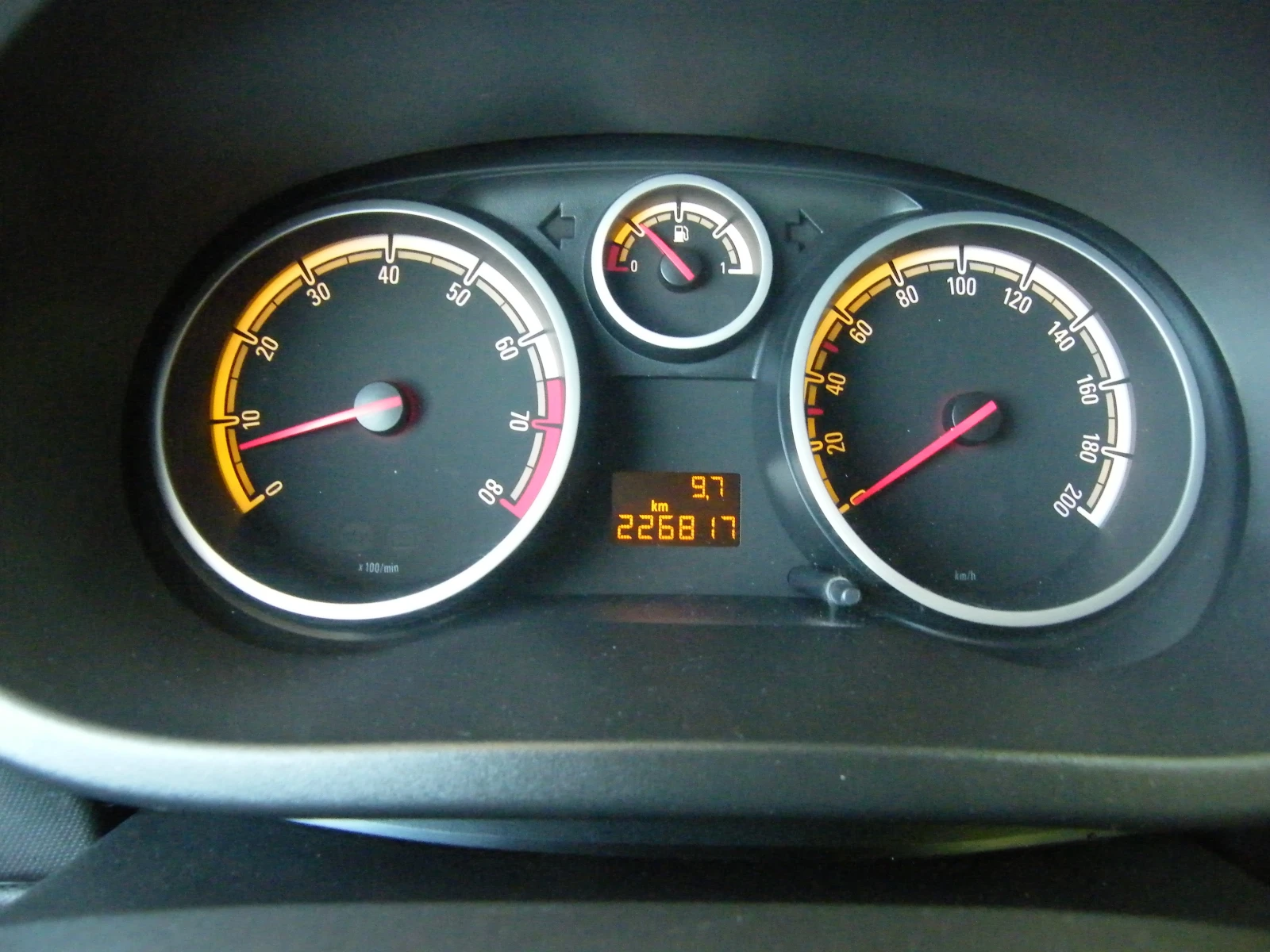 Opel Corsa 1.2i, снимка 7 - Автомобили и джипове - 55636596