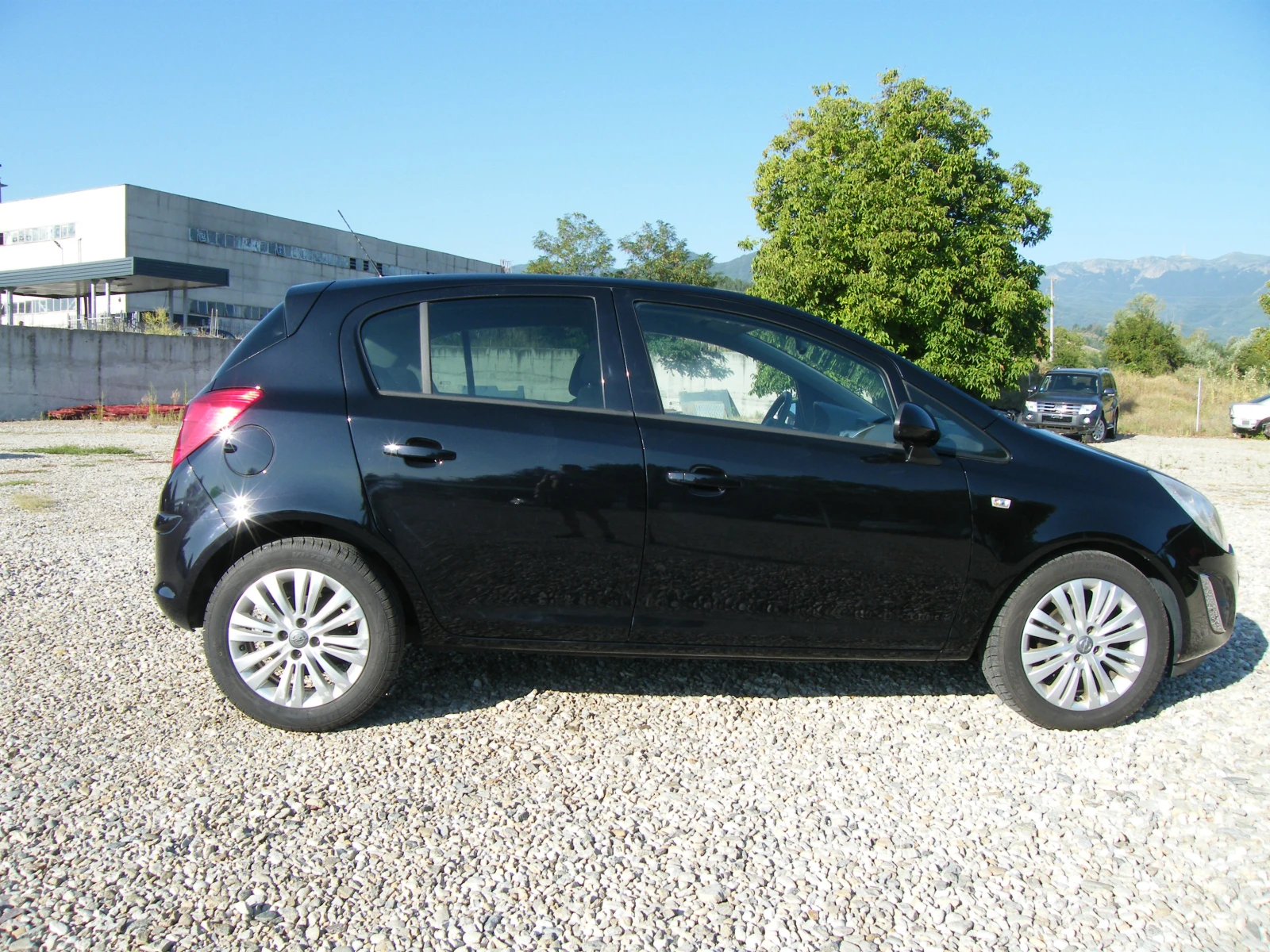 Opel Corsa 1.2i, снимка 3 - Автомобили и джипове - 55636596