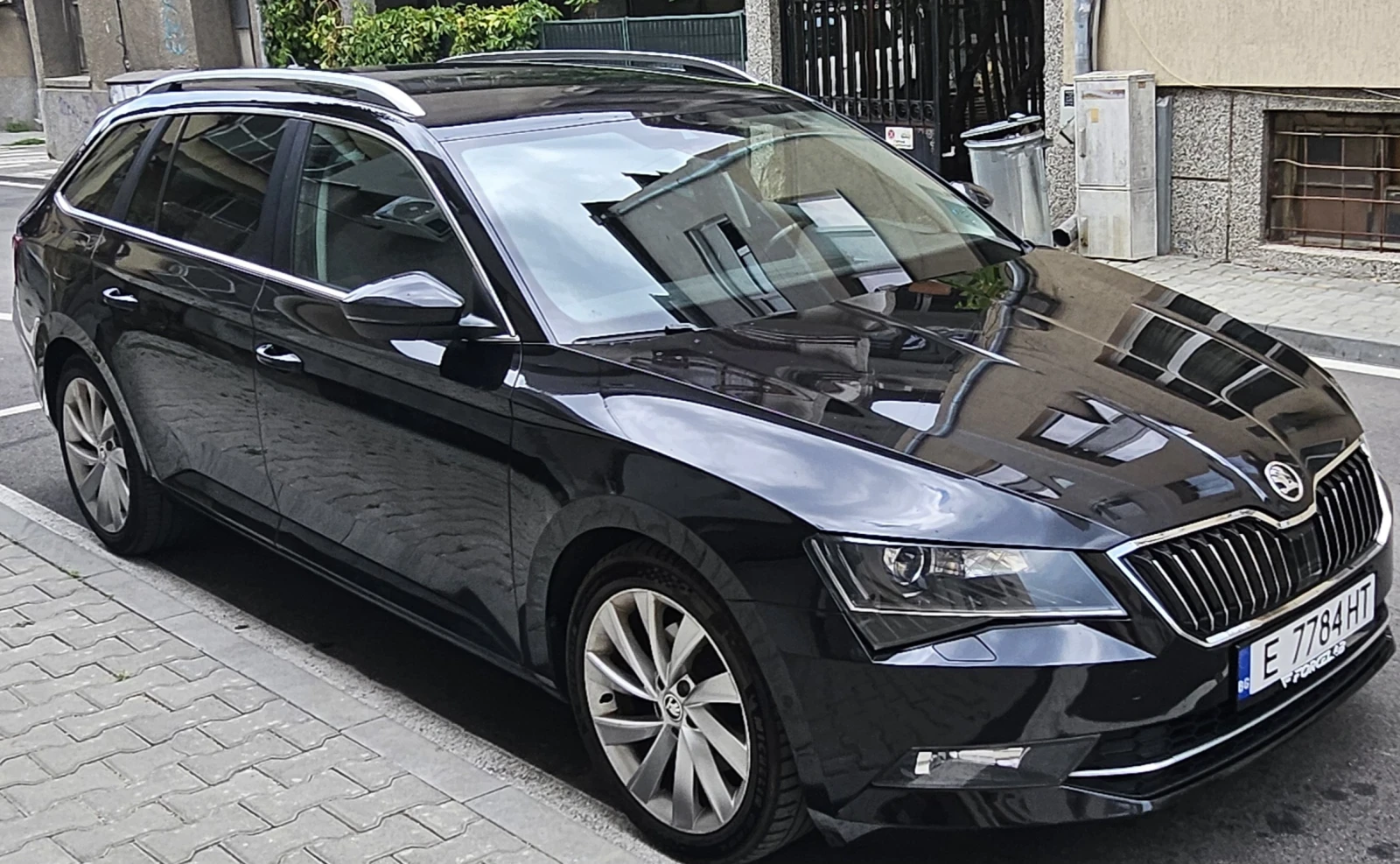 Skoda Superb, снимка 8 - Автомобили и джипове - 55677611