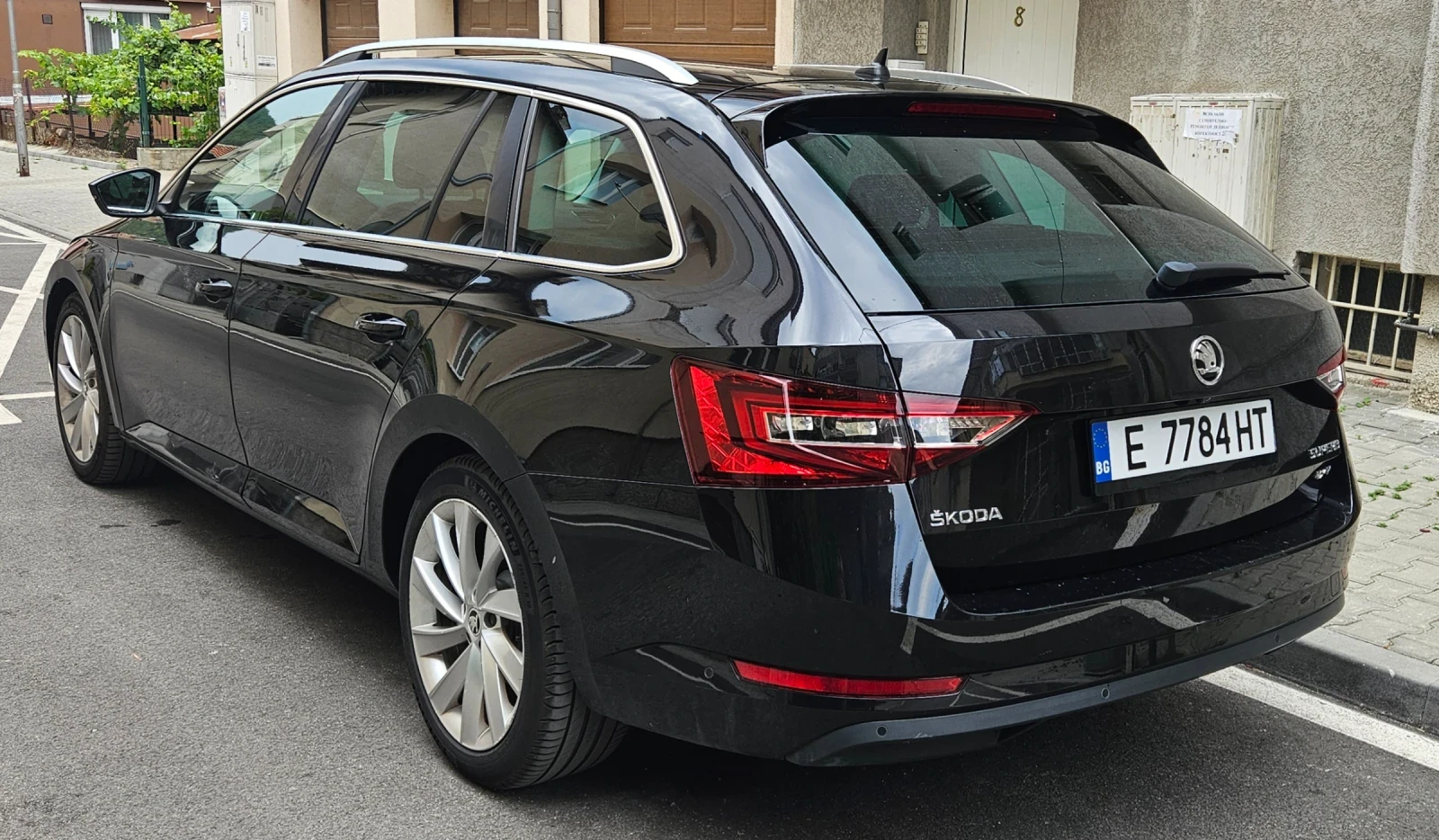 Skoda Superb, снимка 4 - Автомобили и джипове - 55677611