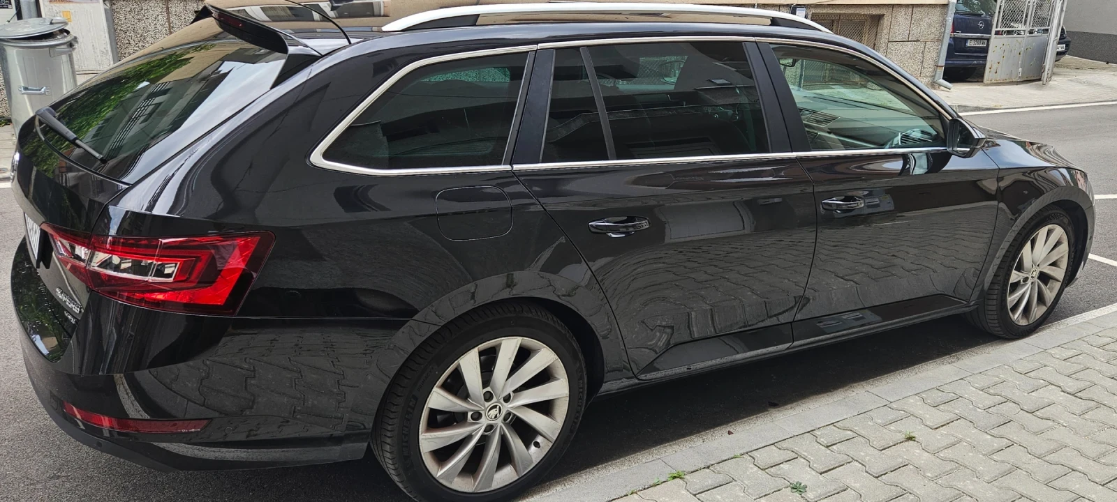 Skoda Superb, снимка 7 - Автомобили и джипове - 55677611