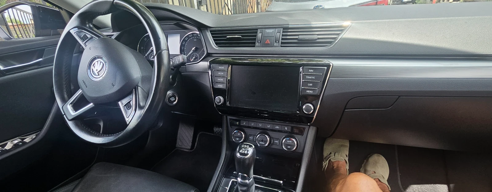 Skoda Superb, снимка 11 - Автомобили и джипове - 55677611