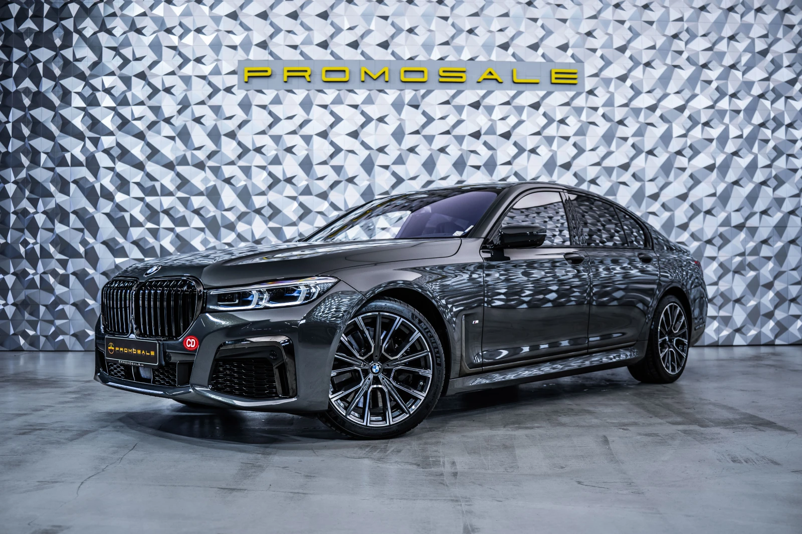 BMW 750 i xDrive * Individual* Msport* B&W* 360