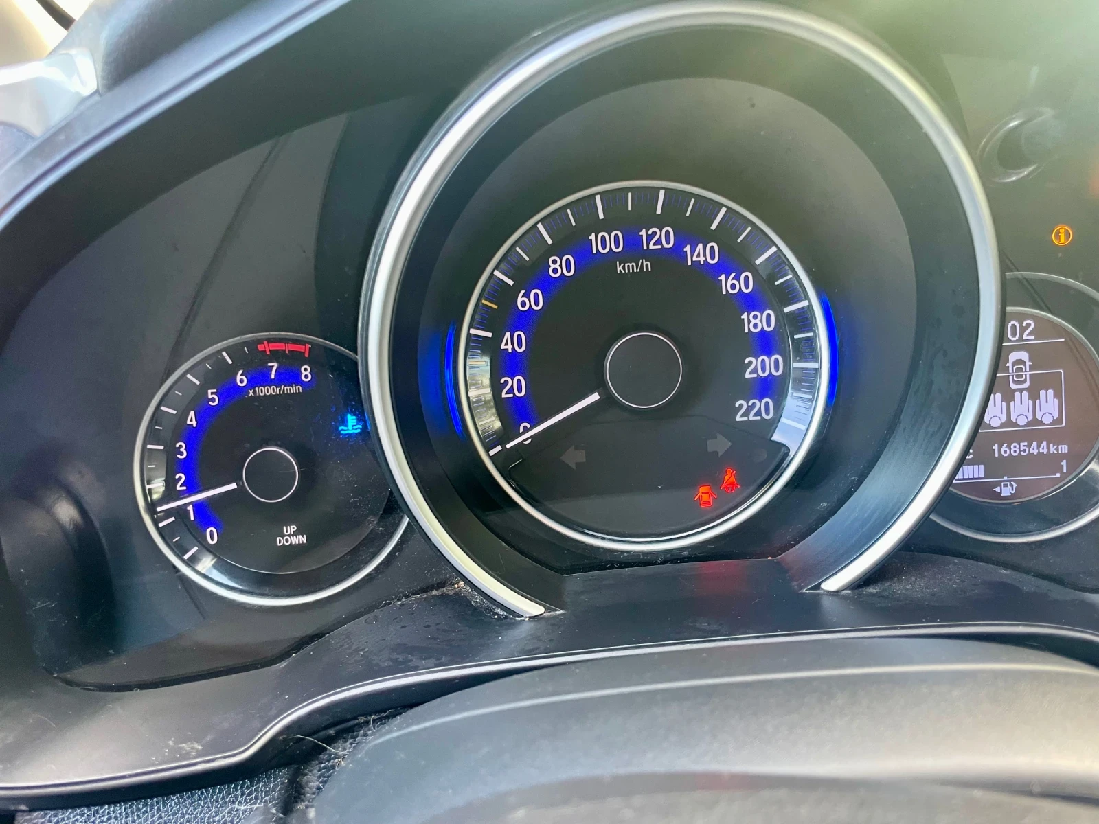 Honda Jazz 1, 5    DYNAMIC , снимка 14 - Автомобили и джипове - 56414578