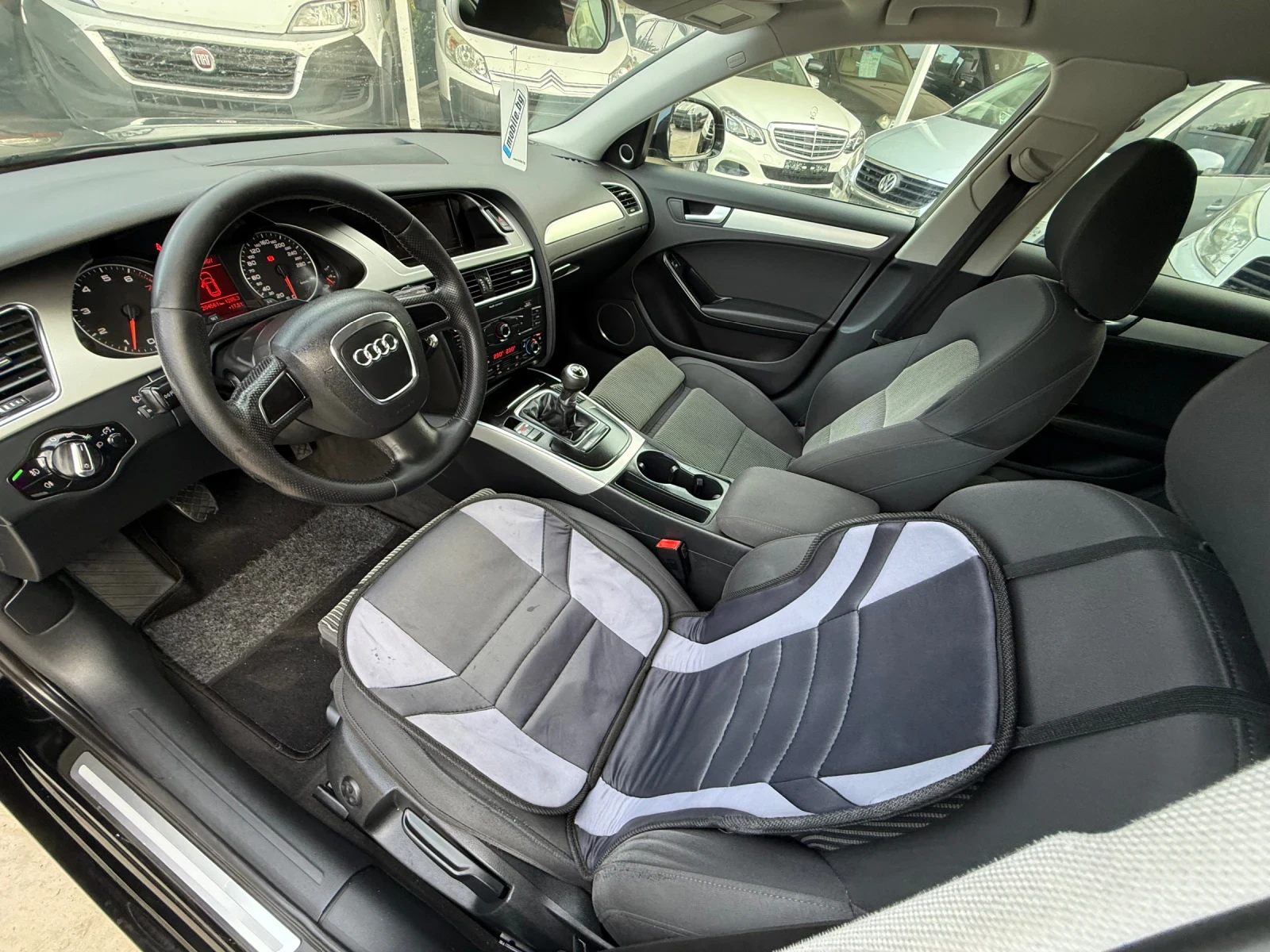 Audi A4 1.8i ЛИЗИНГ, снимка 9 - Автомобили и джипове - 56605057