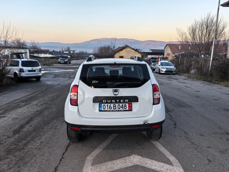 Dacia Duster Gaz  1.6, снимка 6 - Автомобили и джипове - 48625571