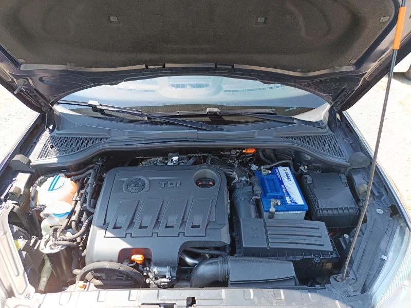 Skoda Yeti 2.0 TDI 110 hp, снимка 14 - Автомобили и джипове - 50923365