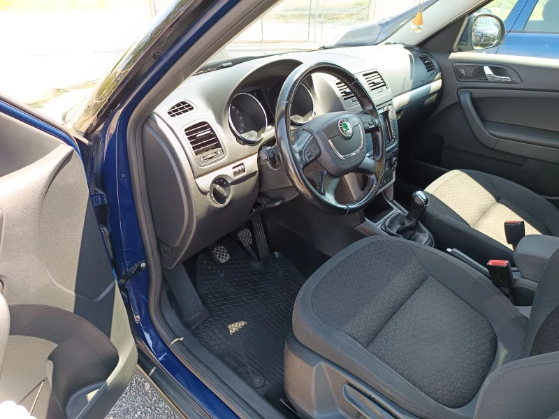 Skoda Yeti 2.0 TDI 110 hp, снимка 9 - Автомобили и джипове - 50923365