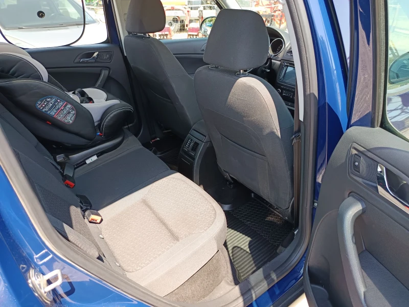 Skoda Yeti 2.0 TDI 110 hp, снимка 10 - Автомобили и джипове - 50923365