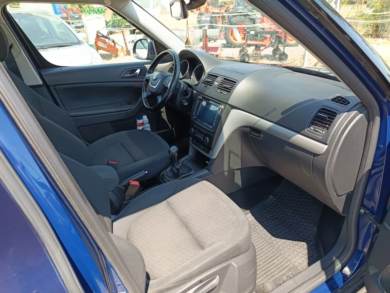 Skoda Yeti 2.0 TDI 110 hp, снимка 11 - Автомобили и джипове - 50923365