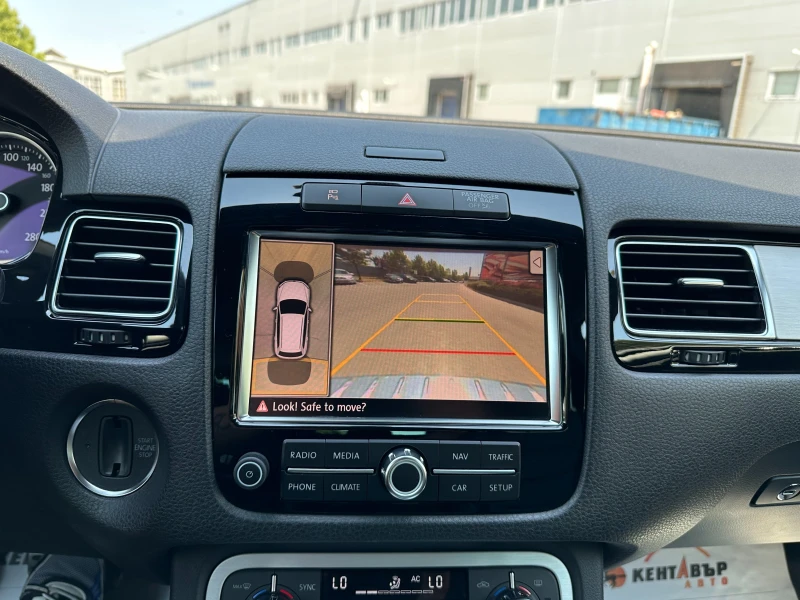 VW Touareg 4.2d 340 к.с., снимка 15 - Автомобили и джипове - 51165849