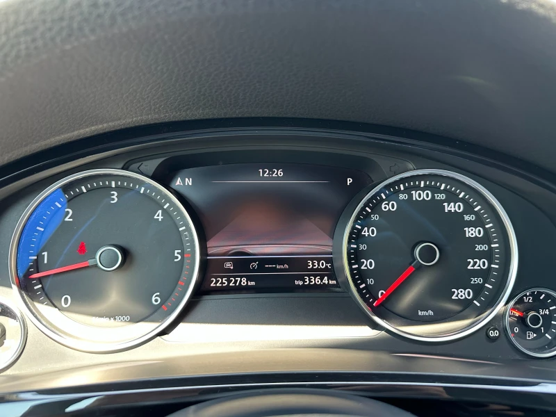 VW Touareg 4.2d 340 к.с., снимка 17 - Автомобили и джипове - 51165849