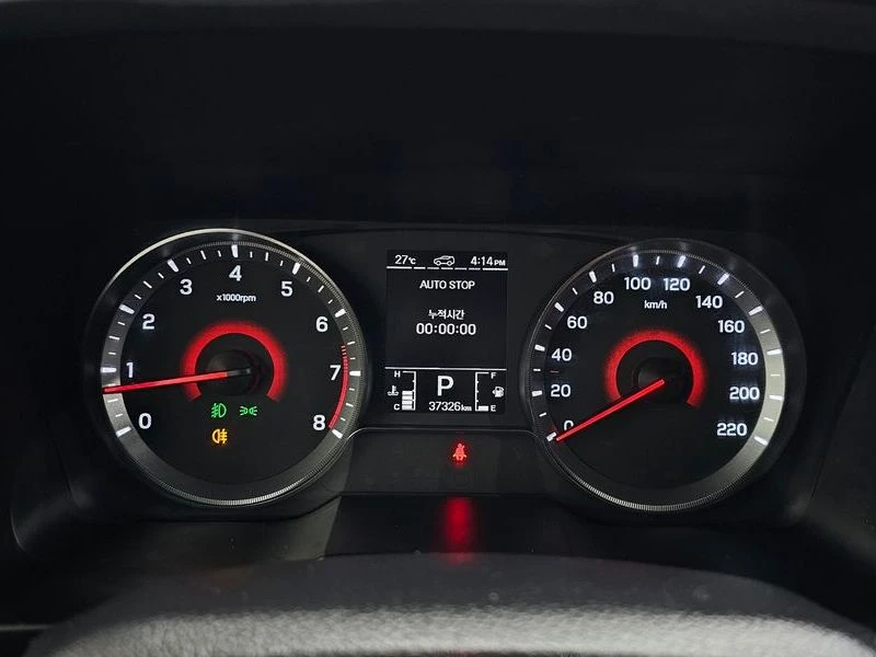 SsangYong Tivoli 1.5 175950 Automatic, снимка 8 - Автомобили и джипове - 55749519