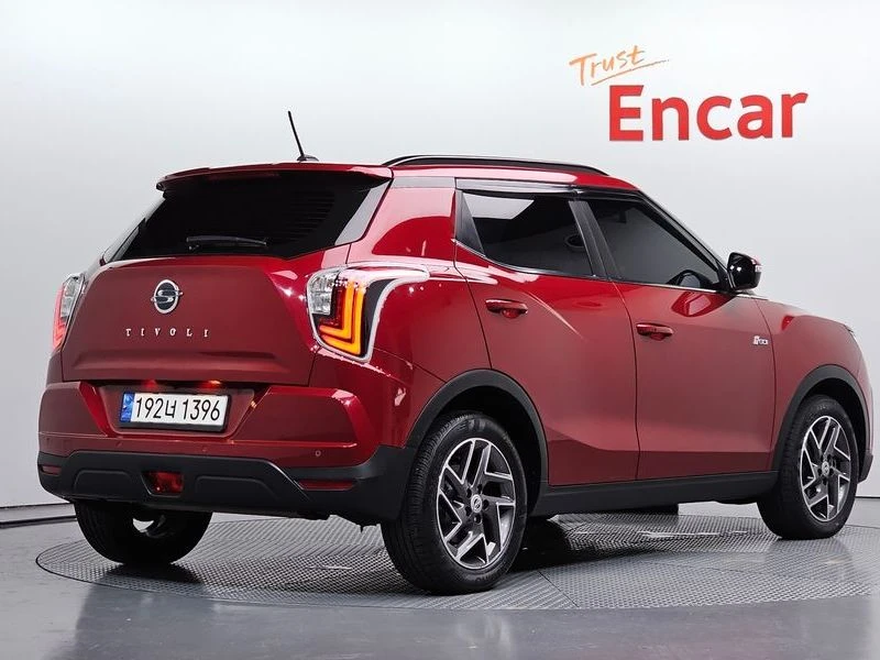 SsangYong Tivoli 1.5 175950 Automatic, снимка 2 - Автомобили и джипове - 55749519