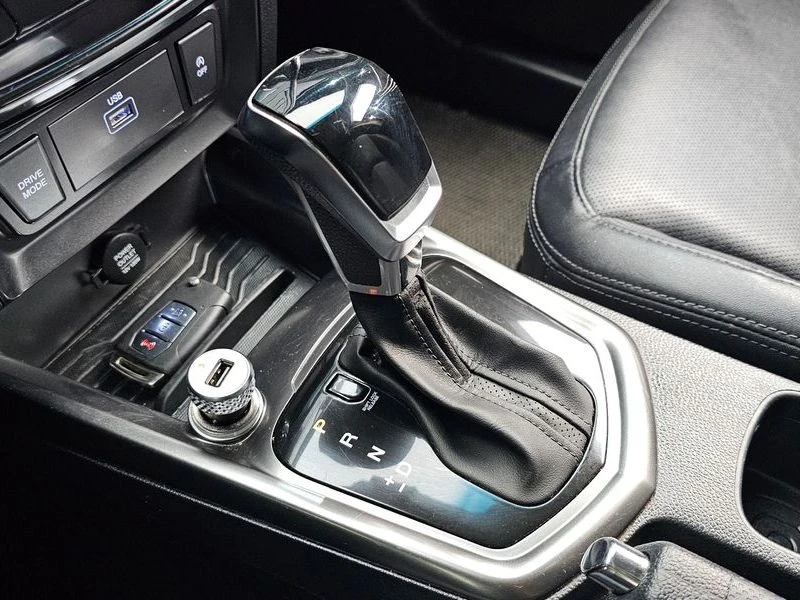 SsangYong Tivoli 1.5 175950 Automatic, снимка 9 - Автомобили и джипове - 55749519
