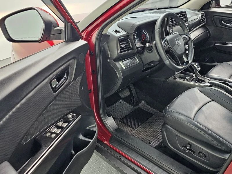 SsangYong Tivoli 1.5 175950 Automatic, снимка 10 - Автомобили и джипове - 55749519
