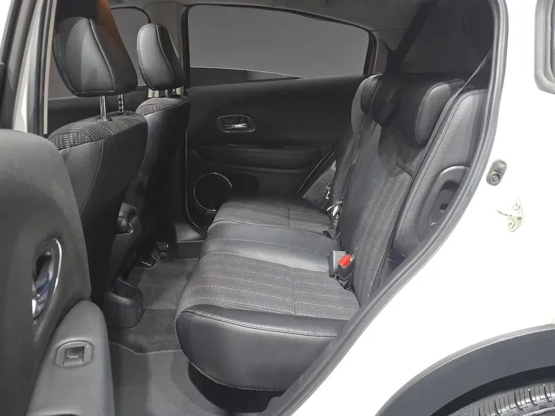 Honda Hr-v 1.8, снимка 12 - Автомобили и джипове - 56353531