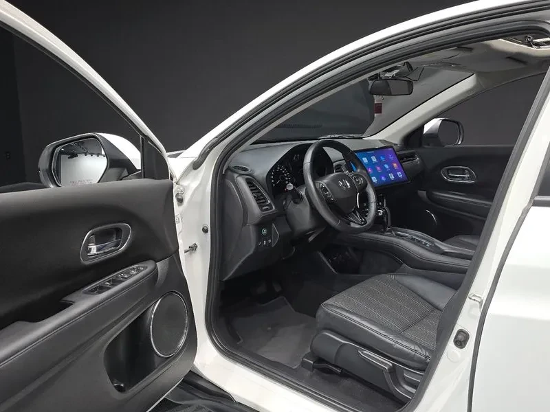 Honda Hr-v 1.8, снимка 10 - Автомобили и джипове - 56353531