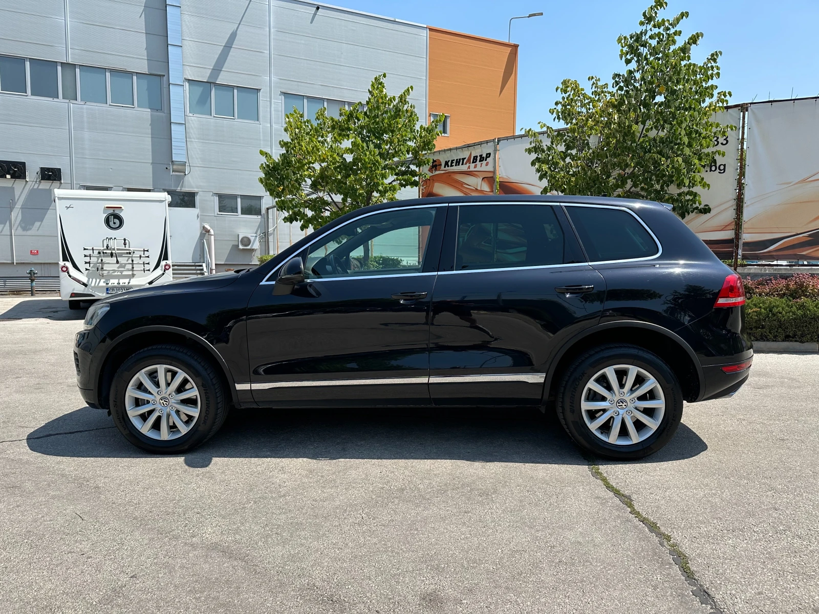 VW Touareg 4.2d 340 к.с. - изображение 2