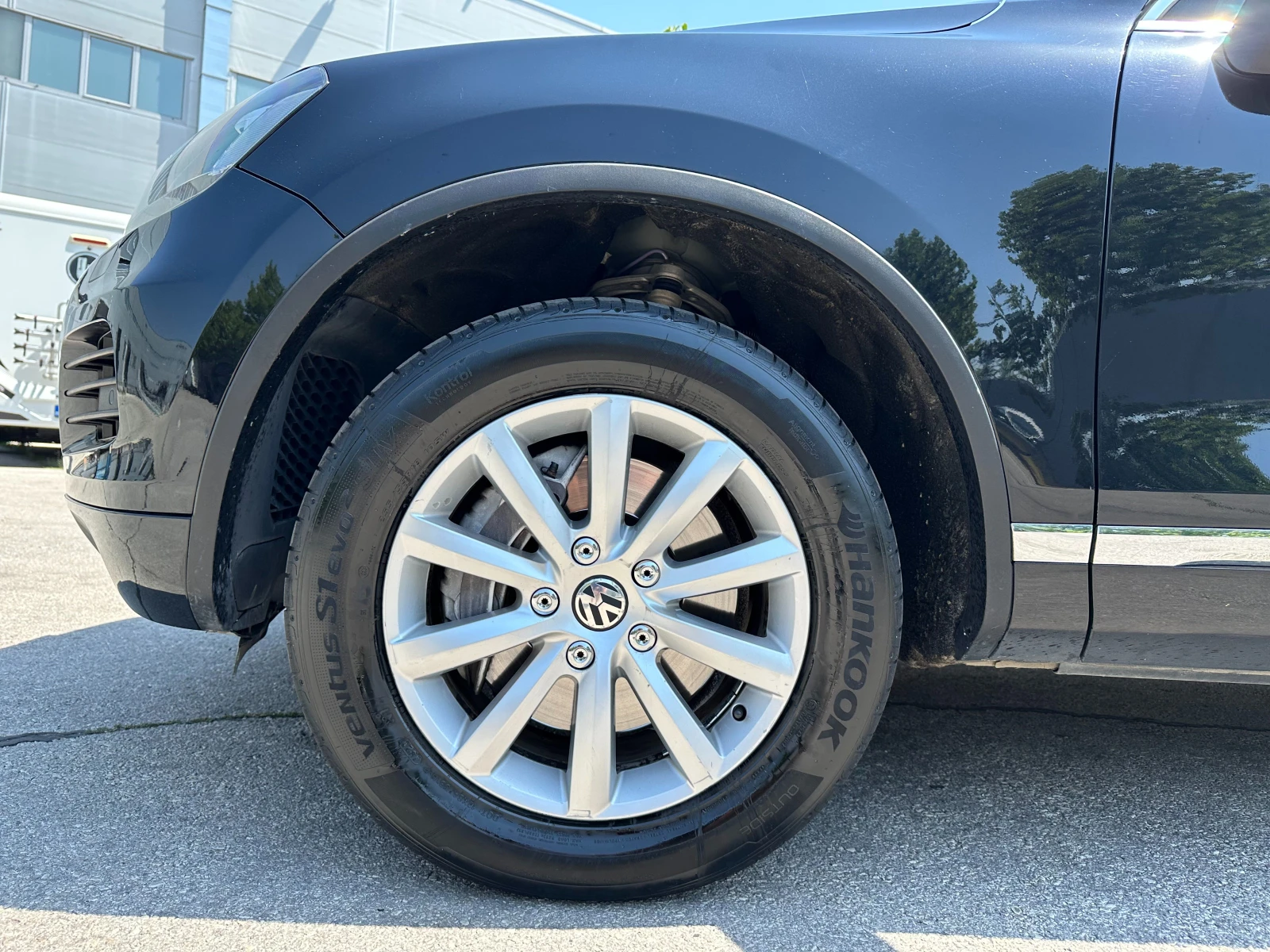VW Touareg 4.2d 340 к.с. - изображение 8