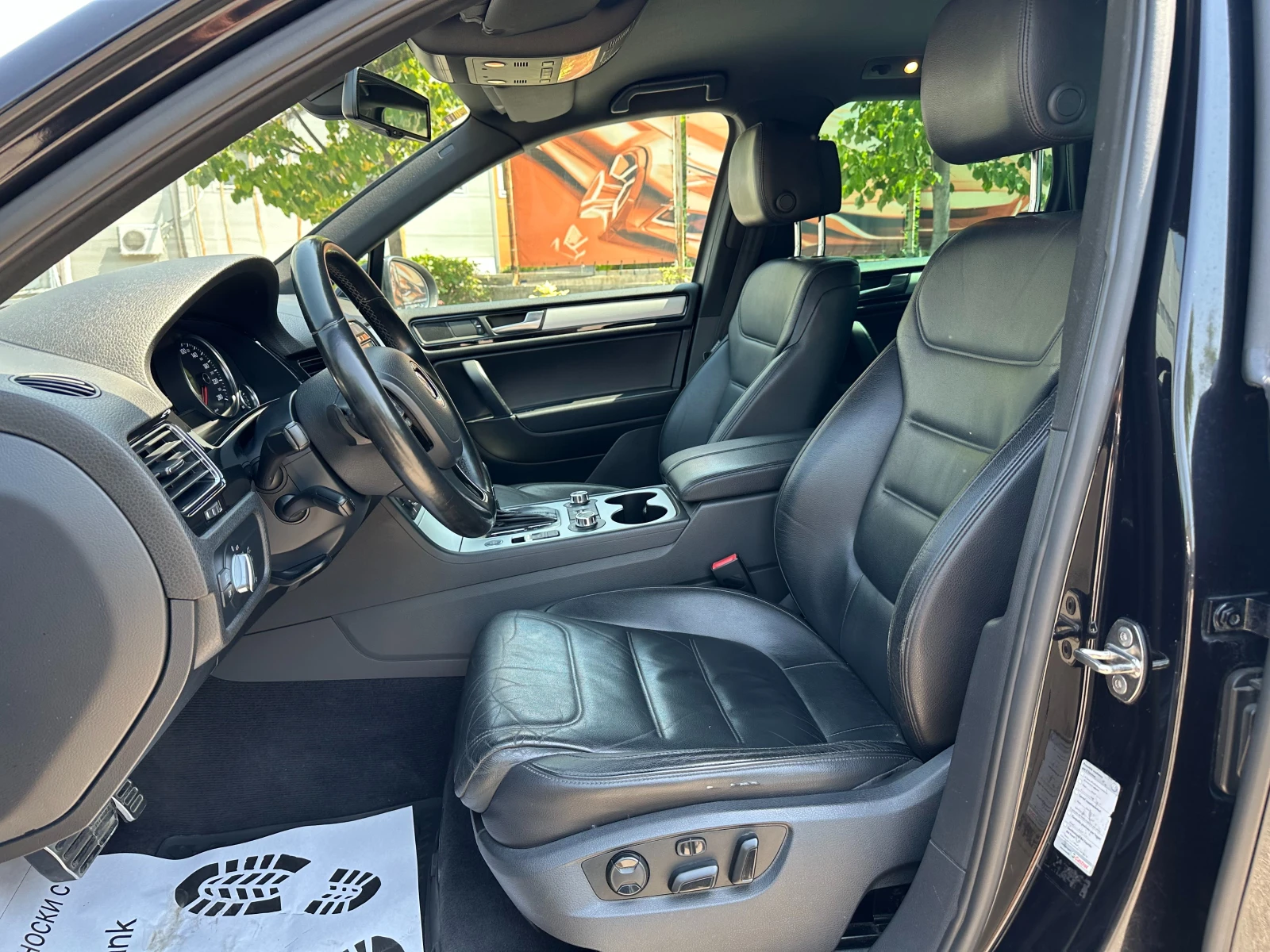 VW Touareg 4.2d 340 к.с. - изображение 9