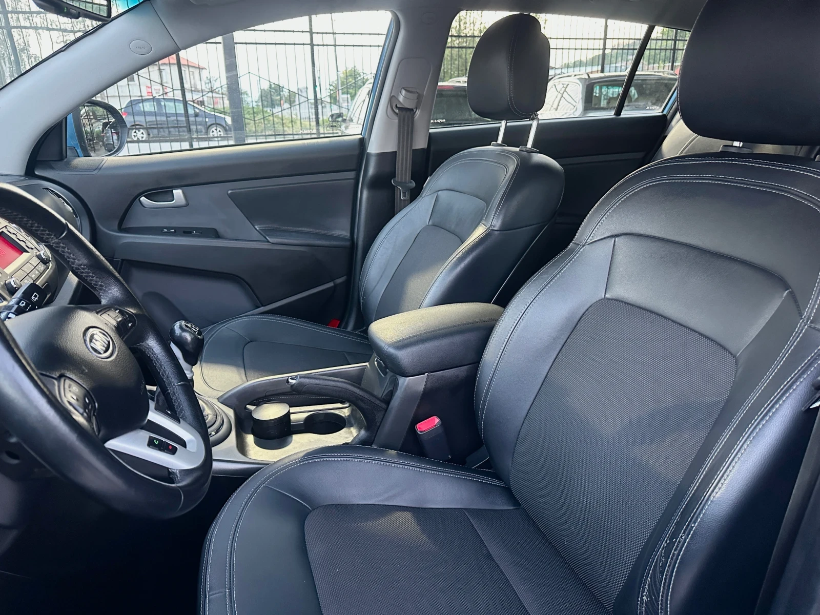 Kia Sportage 2.0d - изображение 10