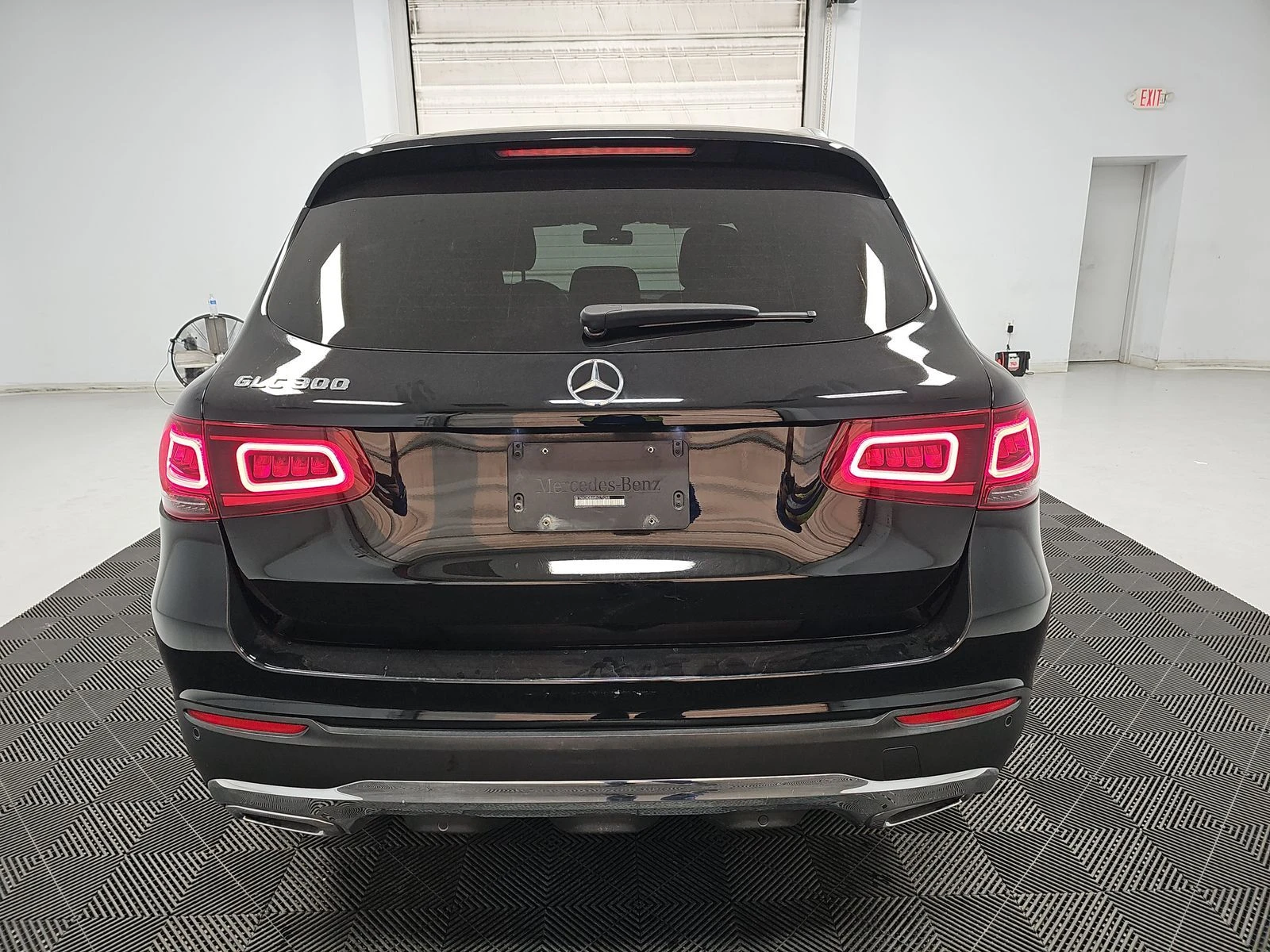 Mercedes-Benz GLC 300  - изображение 5